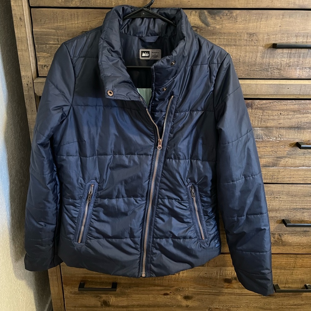 REI Women's Navy Insulated Puffer Jacket